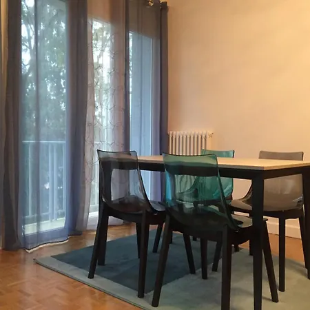 Le Vichyssois Apartment *