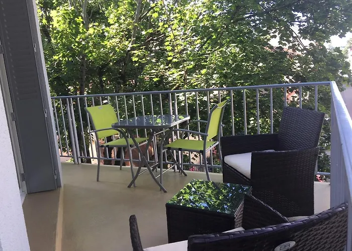 Le Vichyssois Apartment *