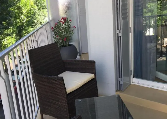 Le Vichyssois Apartment